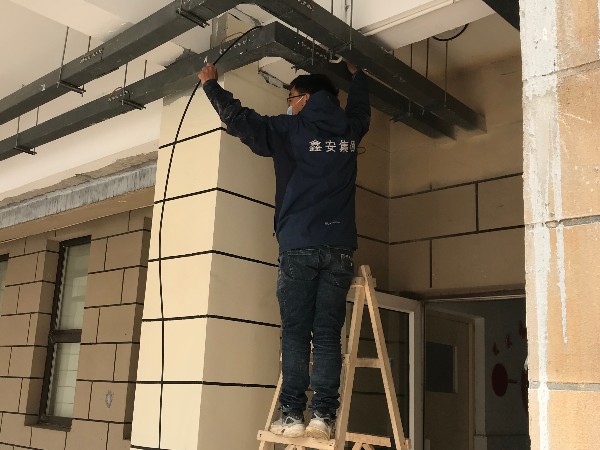 陜西鑫安安防西安安裝監(jiān)控攝像頭