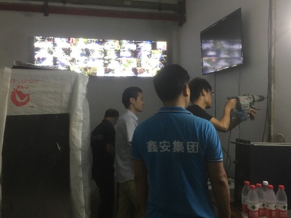 安防工程公司的售前<div   id=